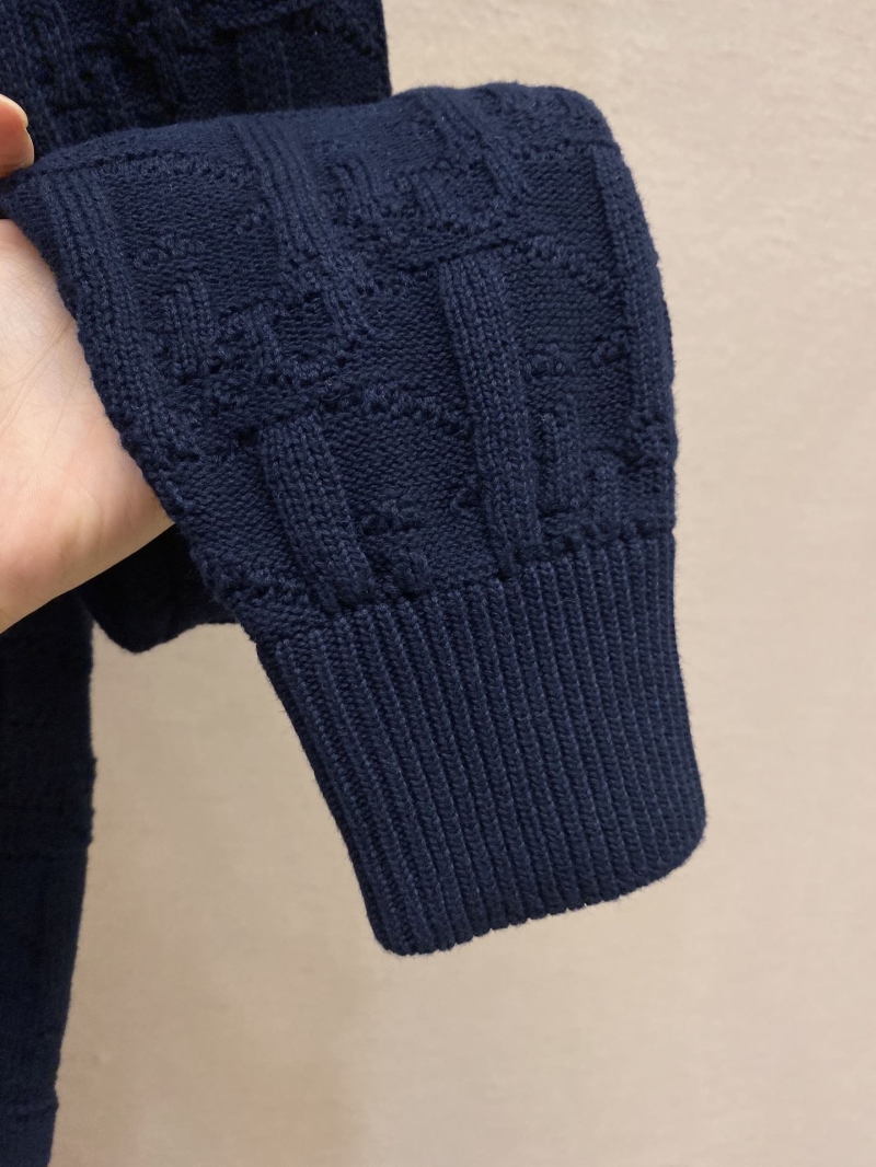 chr1st1an D10r sweaters